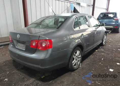 2007 Volkswagen Jetta Wolfsburg Edition из США, поврежденный, VIN 3VWEF71K67M070054